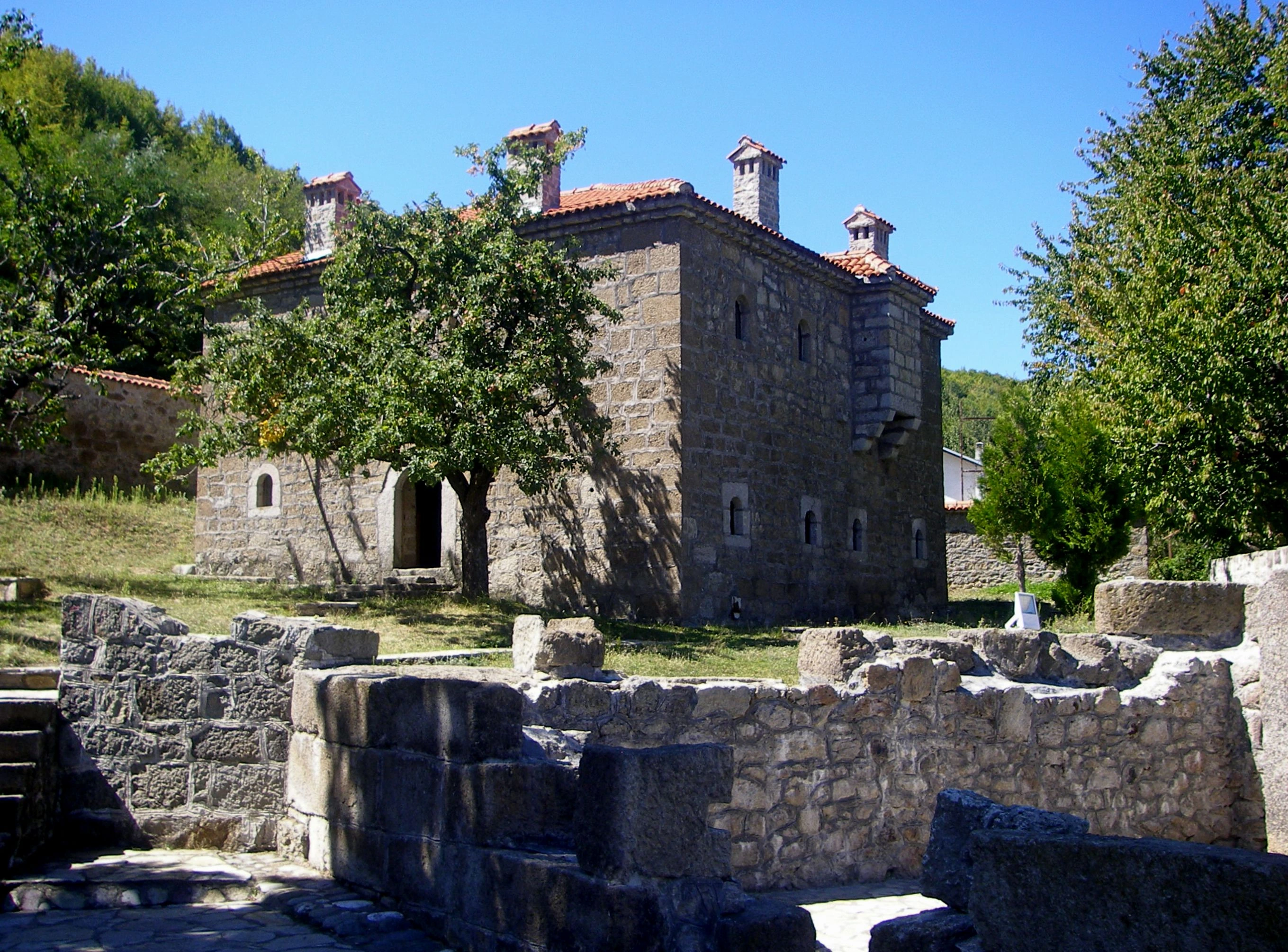 Kulla e Isa Boletinit